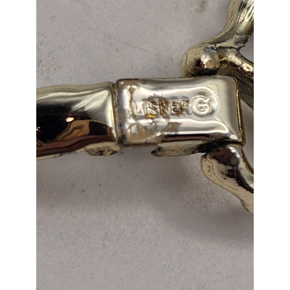 Lisner Vintage Gold Tone Leaf and Berry Link Bracelet Mid Century Botanical 7.25 - Picture 6 of 6